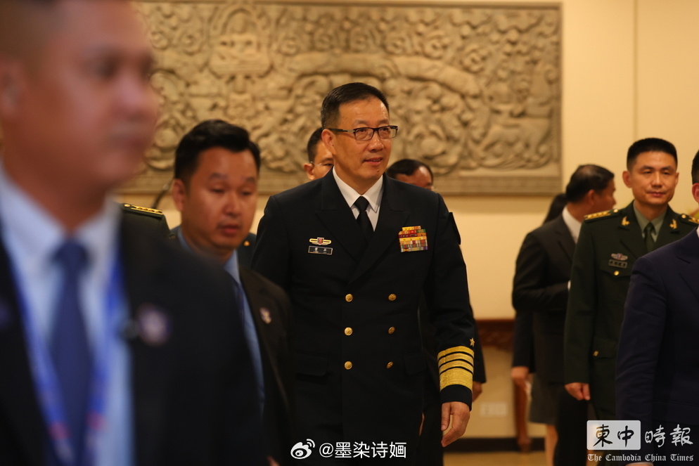 撸铁大爷的评论区被✂️了不管是泰国还是你们说的他柬，大爷都可能准点下班直接撸铁去