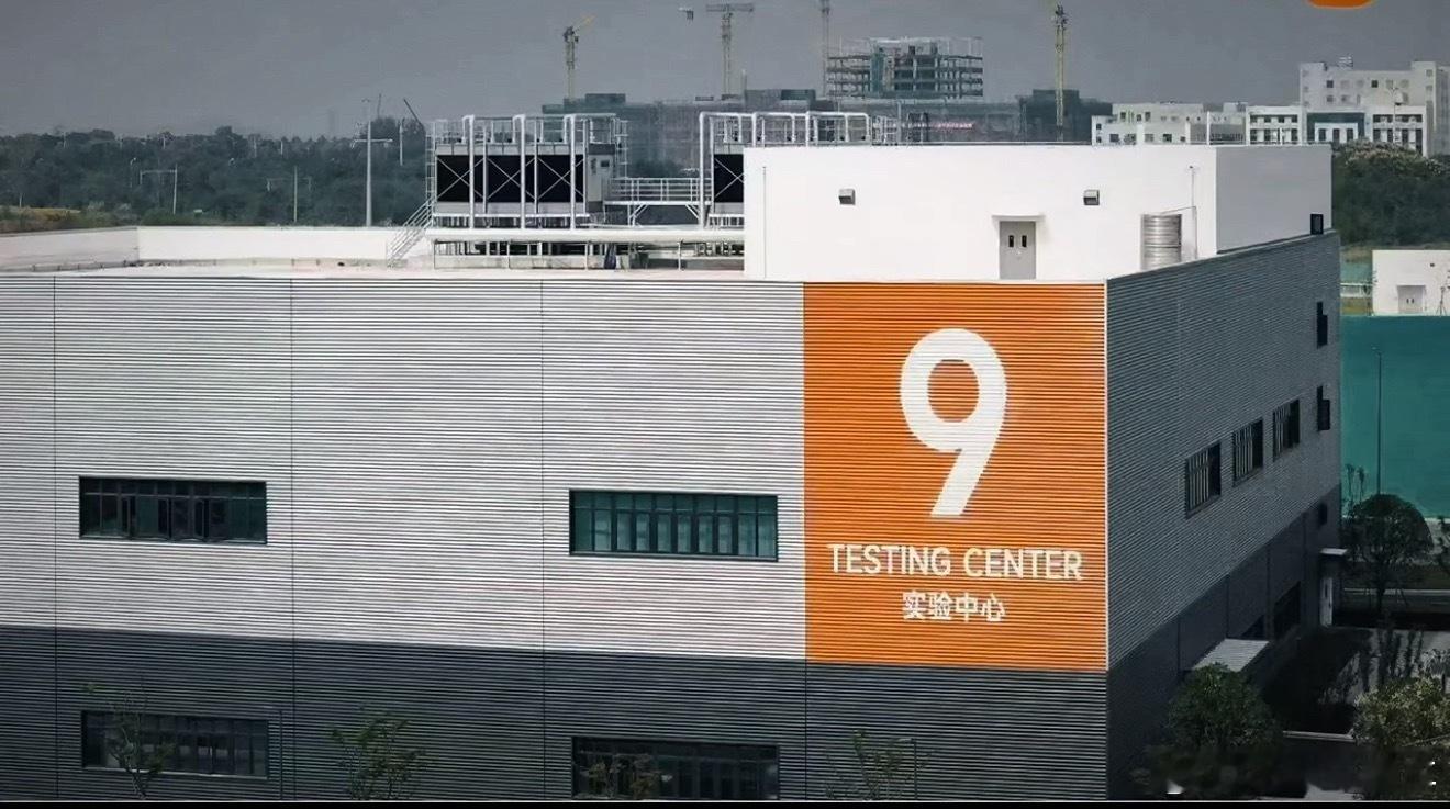 武汉一家新工厂，好奇哪家的小米增程