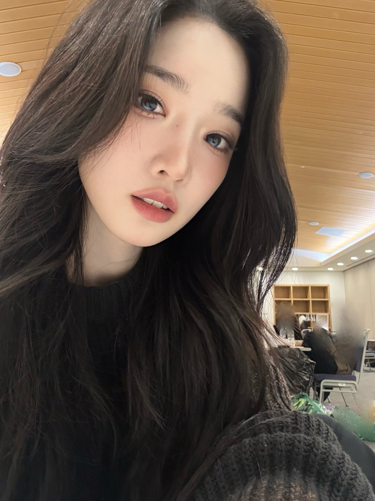 251221 tripleS Yooyeon金琉然 