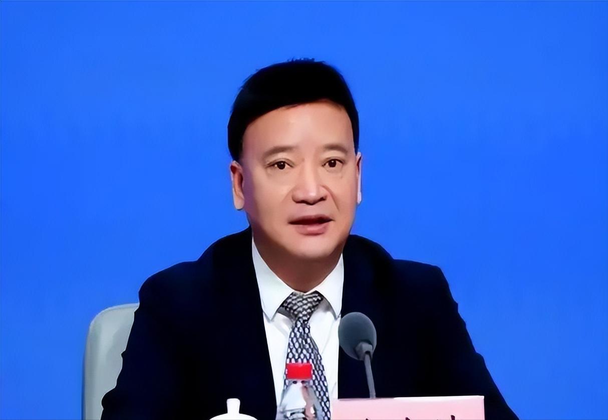 广东队传来最新三个消息：门票发售惨淡，陈海涛很无奈，朱芳雨或重新上位，陈海涛收到