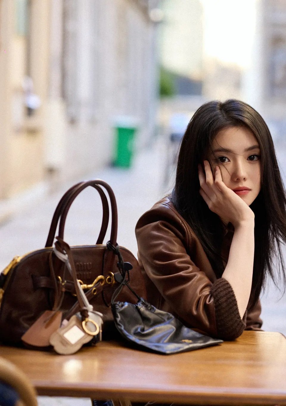 刘浩存眼神里充满感情啊 ​​​