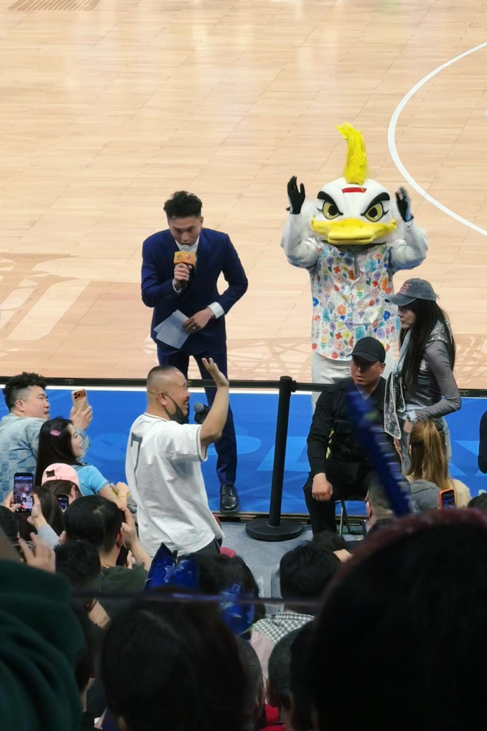 刘能来了啊北京男篮vs吉林男篮 北京·华熙LIVE五棵松