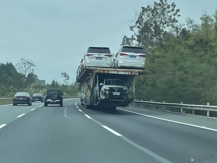 这不超宽？？？估计很多收费站都出不去吧？ 