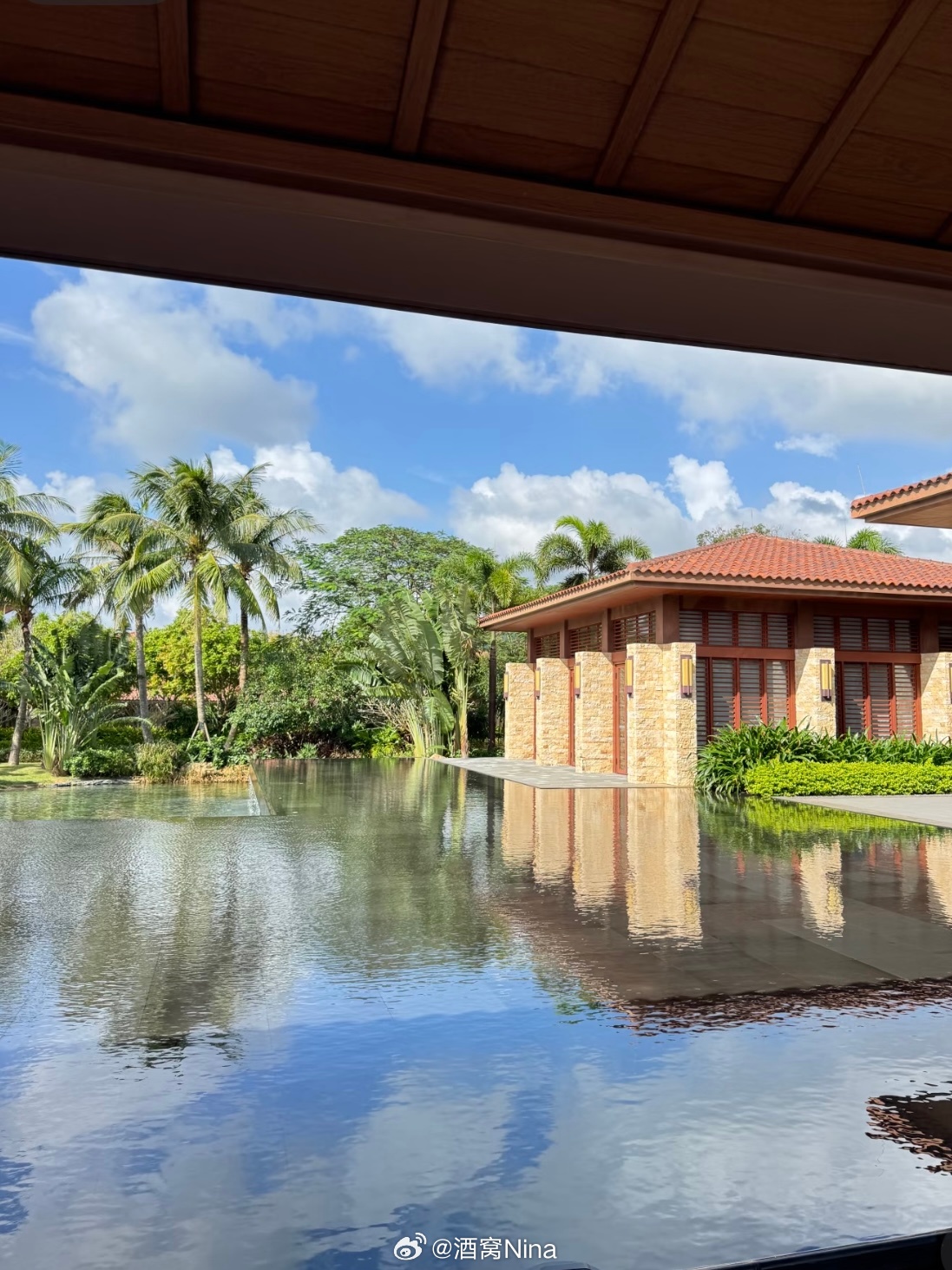 微风正好 时光很慢🏝️🌤️全家人的影子叠在一起就是最幸福的形状～ 