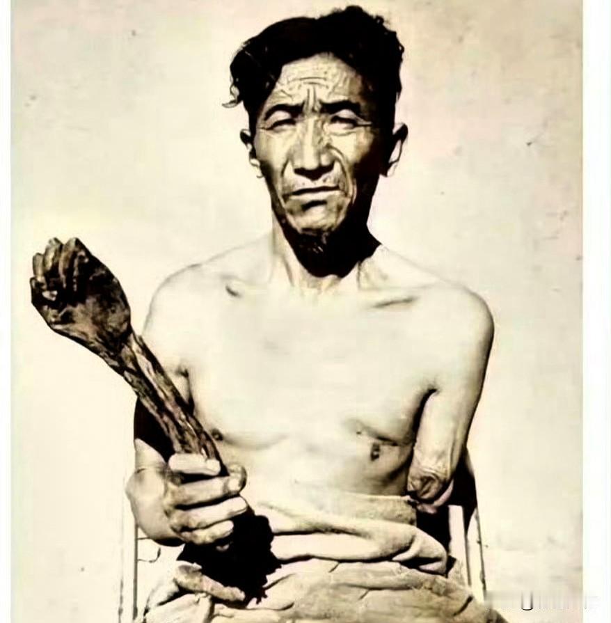 旧社会的旧西藏极其黑暗残酷，野蛮落后的农奴制度毫无人性。农奴主残忍无情，竟用农奴