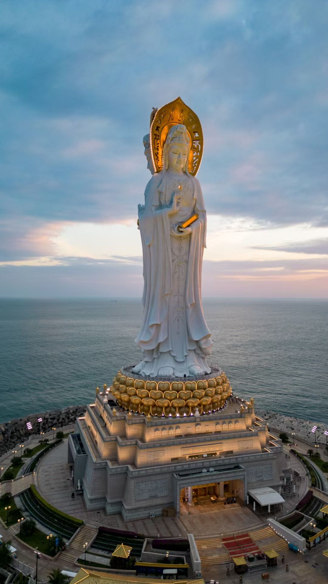 早安吉祥！见佛欢喜！愿美好如约而至，愿你心生欢喜🌸[祈祷][祈祷][祈祷][祈