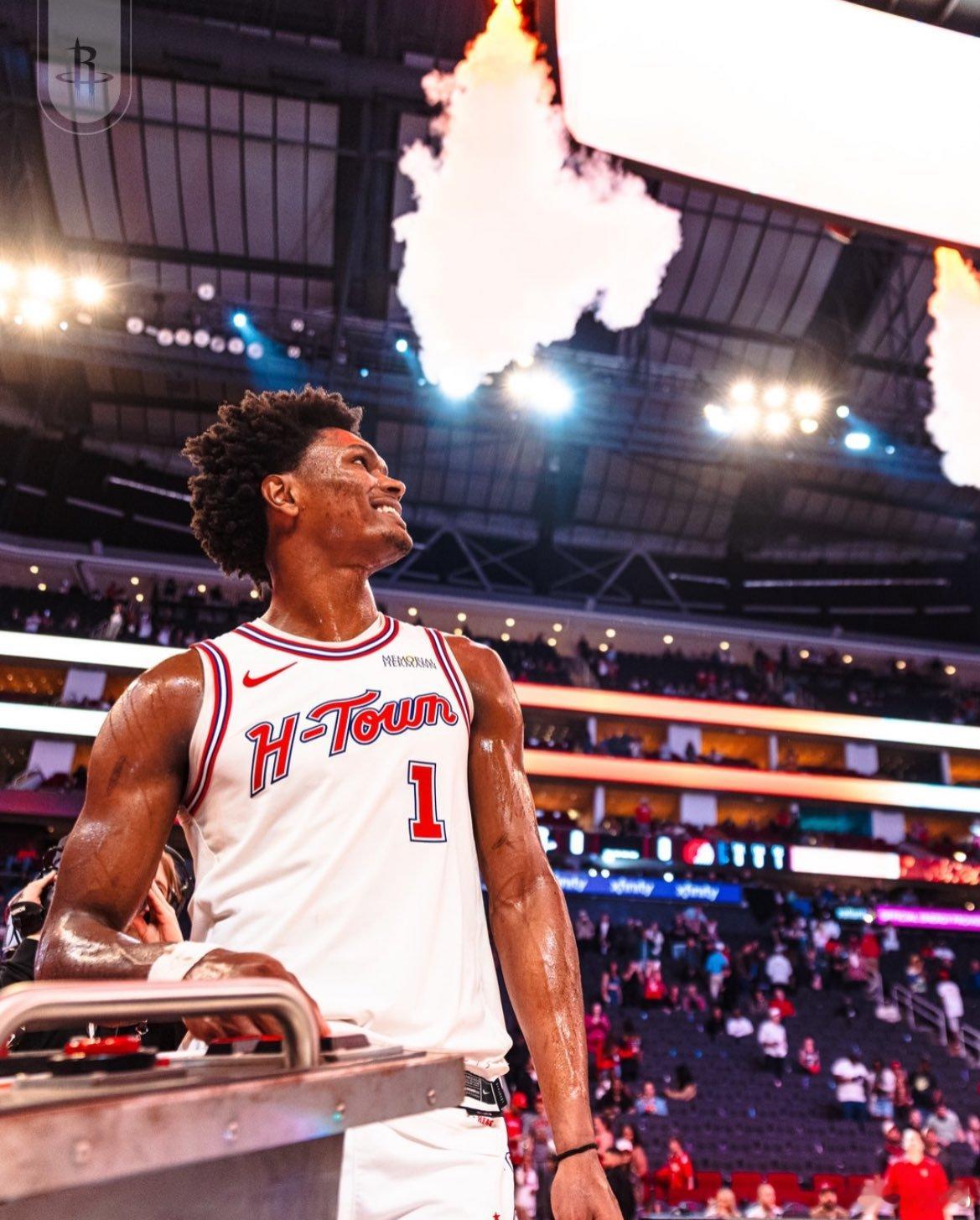 守得云开见月明, 阿门最近10场比赛：19分  投篮命中率61.7% 真实命中率