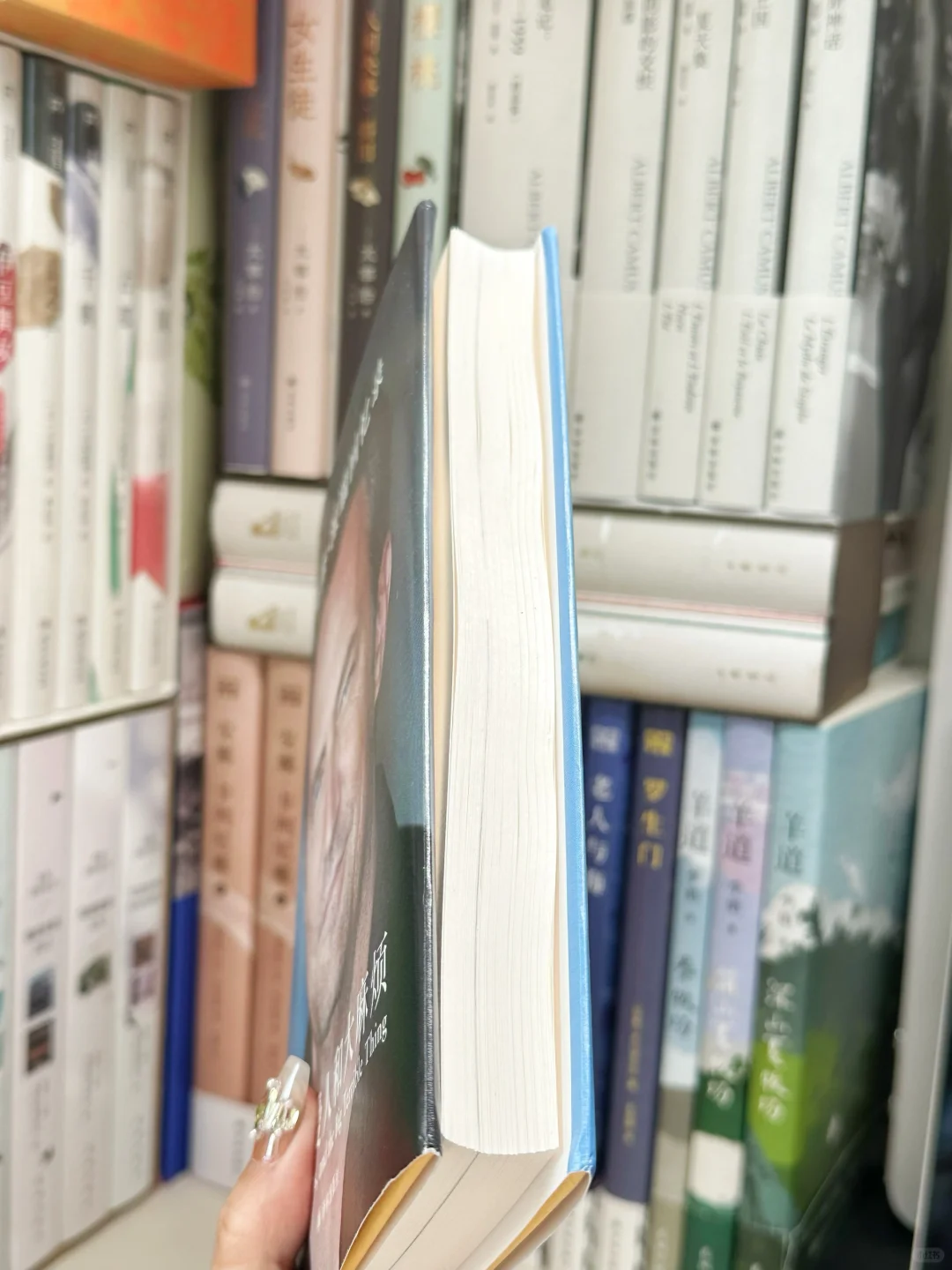 破防了😭得需要多大勇气，他才能写出这本书啊！
.
作为一个英专生，《老友记》是...