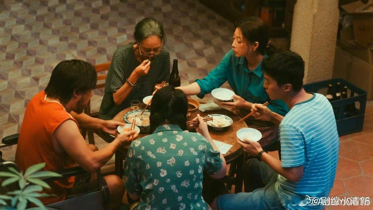 恋家的小孩选浪浪人生做离乡解药造浪吧国庆档 离乡前刷完《浪浪人生》，电影里的家庭