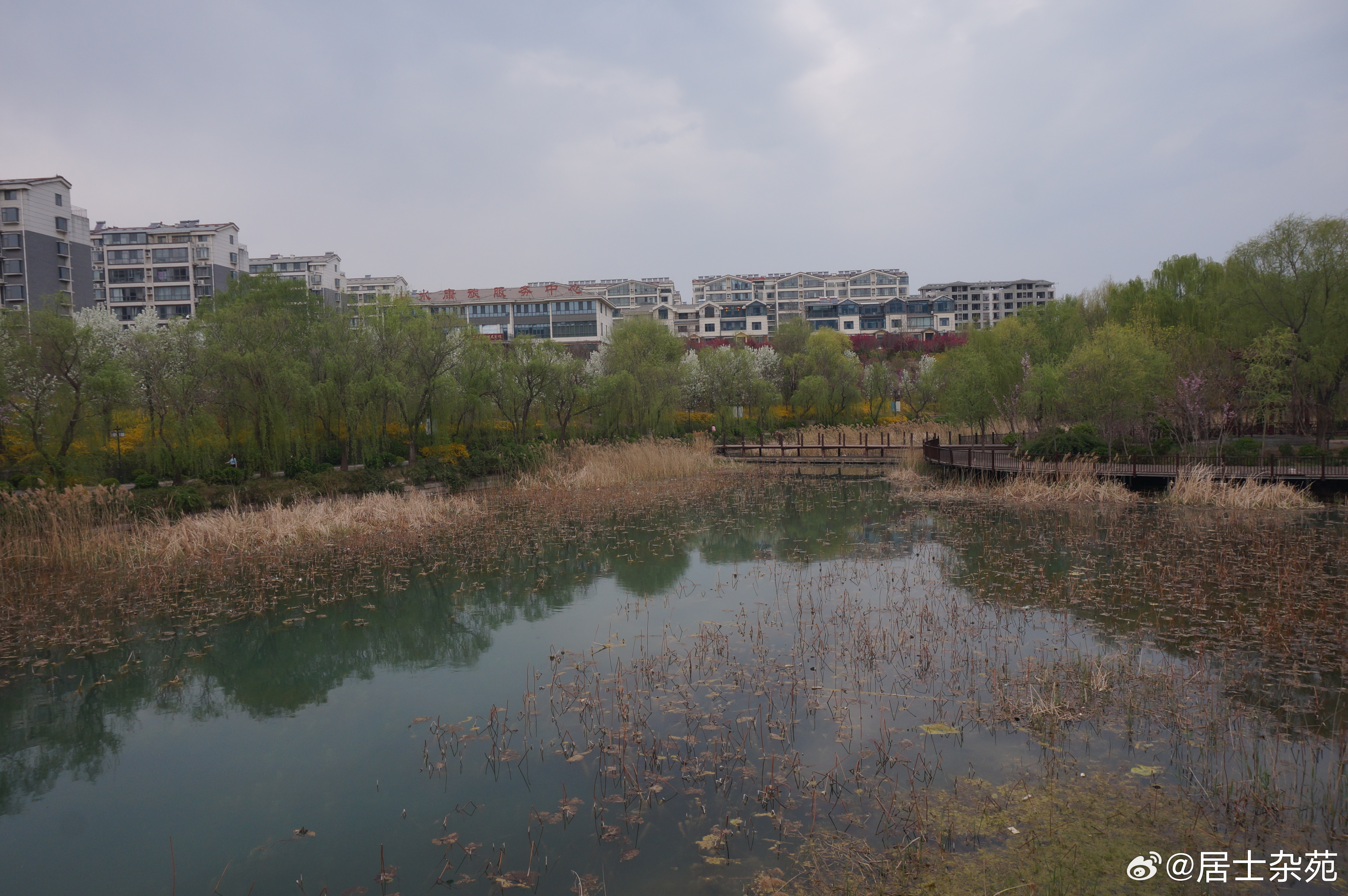 山水间的休闲漫步山上之间，寻找一份属于自己的的休闲时刻。 青州·富贵养生苑