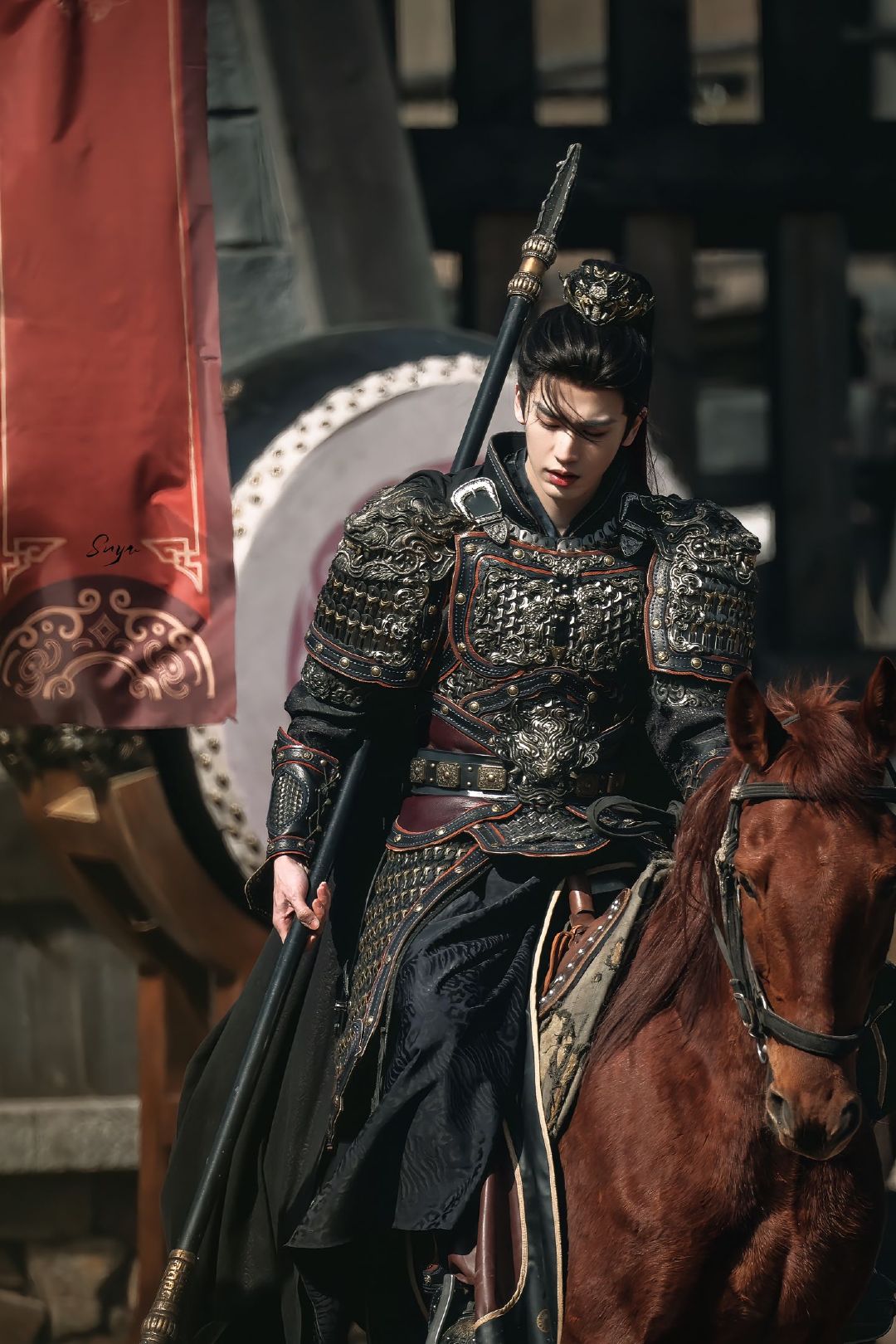 雉鸡翎加身武安侯回归 张凌赫谢征武安侯回归 雉鸡翎加身武安侯回归，张凌赫谢征武安