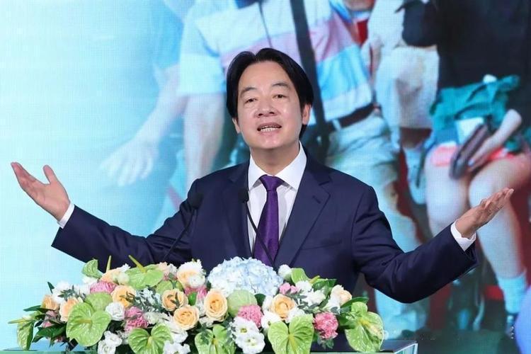 大陆网民对台独分子“赖清德”表演的所谓抗中之“陈词滥调”感到厌倦……！
赖清德顽