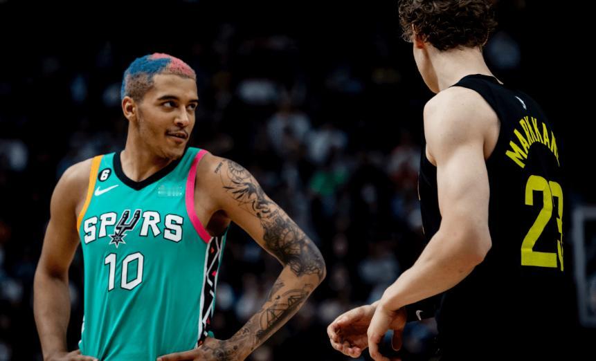 NBA最不值钱的东西就是天赋。
 
2月11日，圣安东尼奥马刺和杰里米·索汉完成