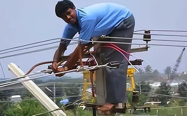 教会印度徒弟，饿死中国师傅。印度特高压宣布走向世界，领先世界。

印度人这次来，