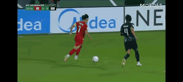 北京时间1月24日凌晨的U23亚洲杯季军战太刺激了！越南队7号阮庭北简直是“暴走