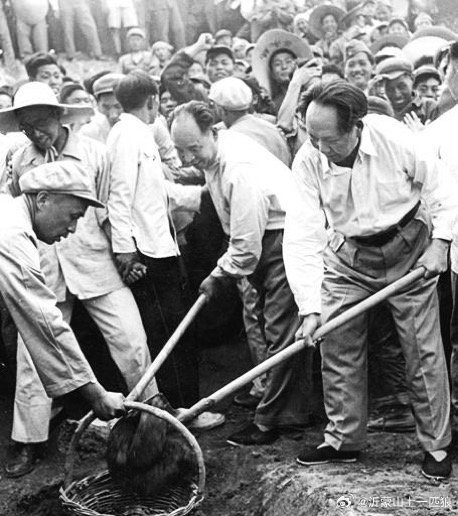 【8.6万座水库、300万公里河渠：谁在30年里为14亿人搞好了饭碗？ 】 现在