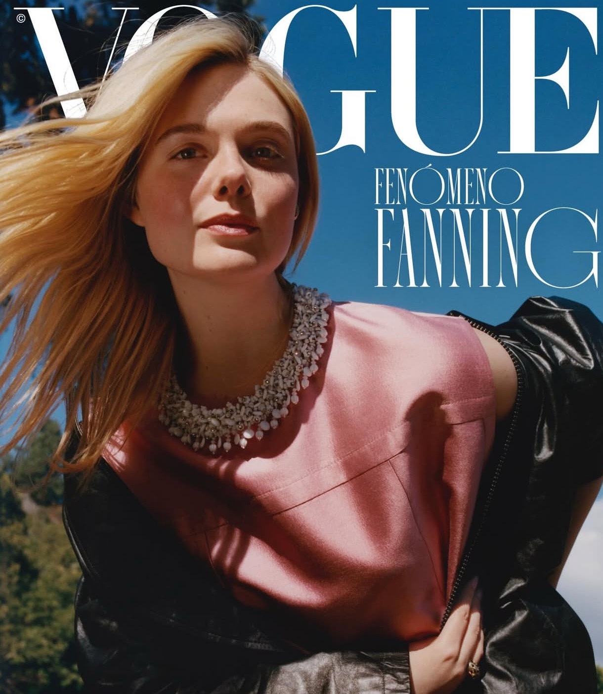 封面大赏 VogueSpain 四月刊封面人物：ElleFanning封面身穿P