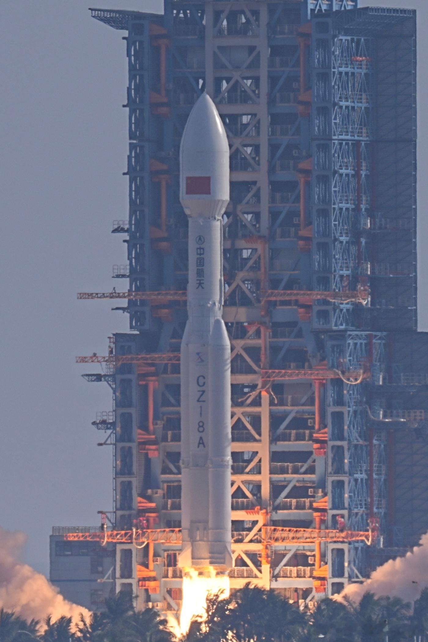 北京时间今天15时53分，长征八号甲在海南商发点火升空，将卫星互联网低轨14组卫