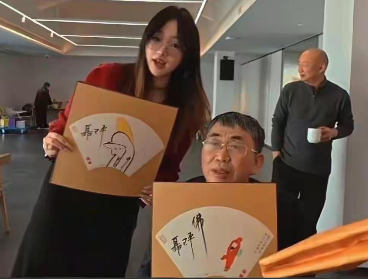 王铎：聂卫平的画，也销量不少[呲牙]