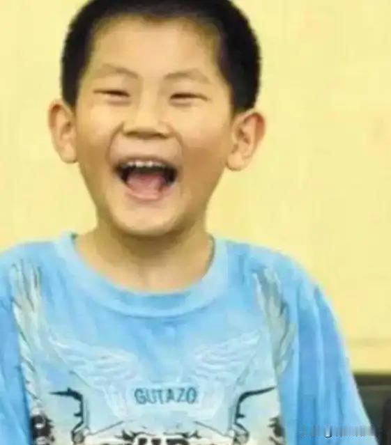 他3天读完小学，10岁高考566分被南科大特招，结果读大学嫌太简单，读了一年就溜