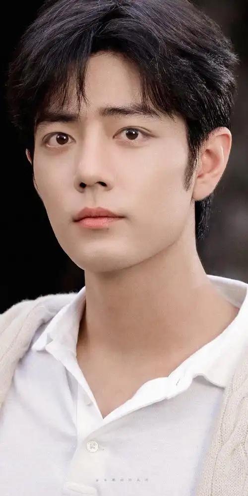 1. 蒋欣情商低，她出道这么多年，一直被贴上低情商直肠子的标签，最典型的就是她和