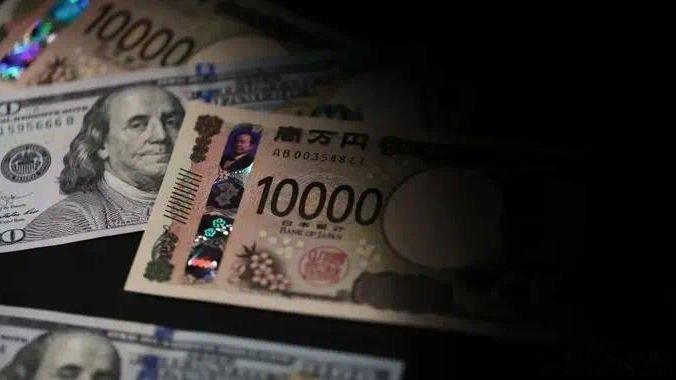 凤凰新闻【全球资产几乎都在跌：股票、黄金、比特币无一幸免，只有一样涨】纳指暴跌1