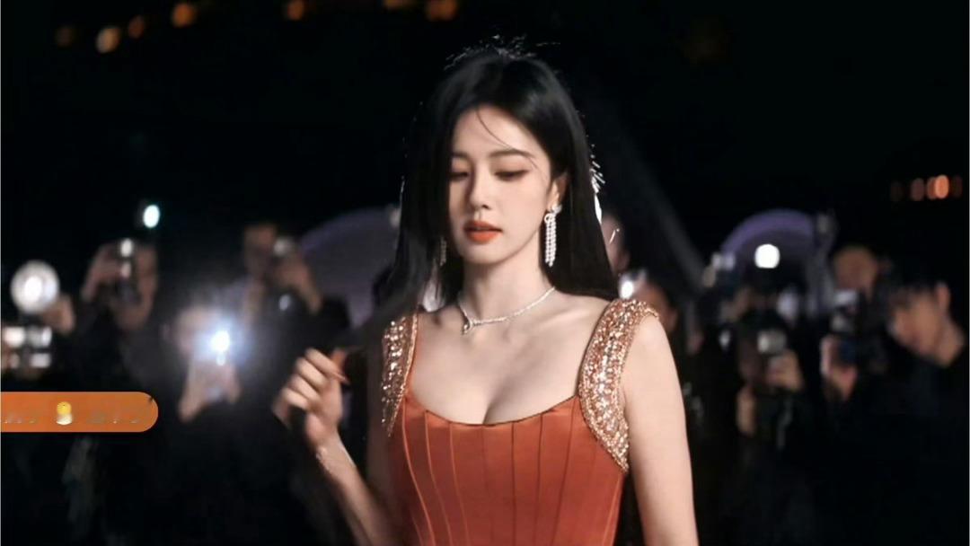 vogue红毯上女明星们的神之八秒 