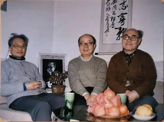 何祚庥没必要贬低于敏，而是为了求真，因为历史会在将来得到验证，不能自己打脸。现在
