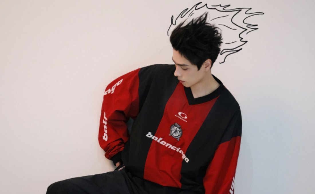 谁给胡一天做的海胆头！新的一年里胡一天的事业运也会像海胆一样向上upup吧！ 