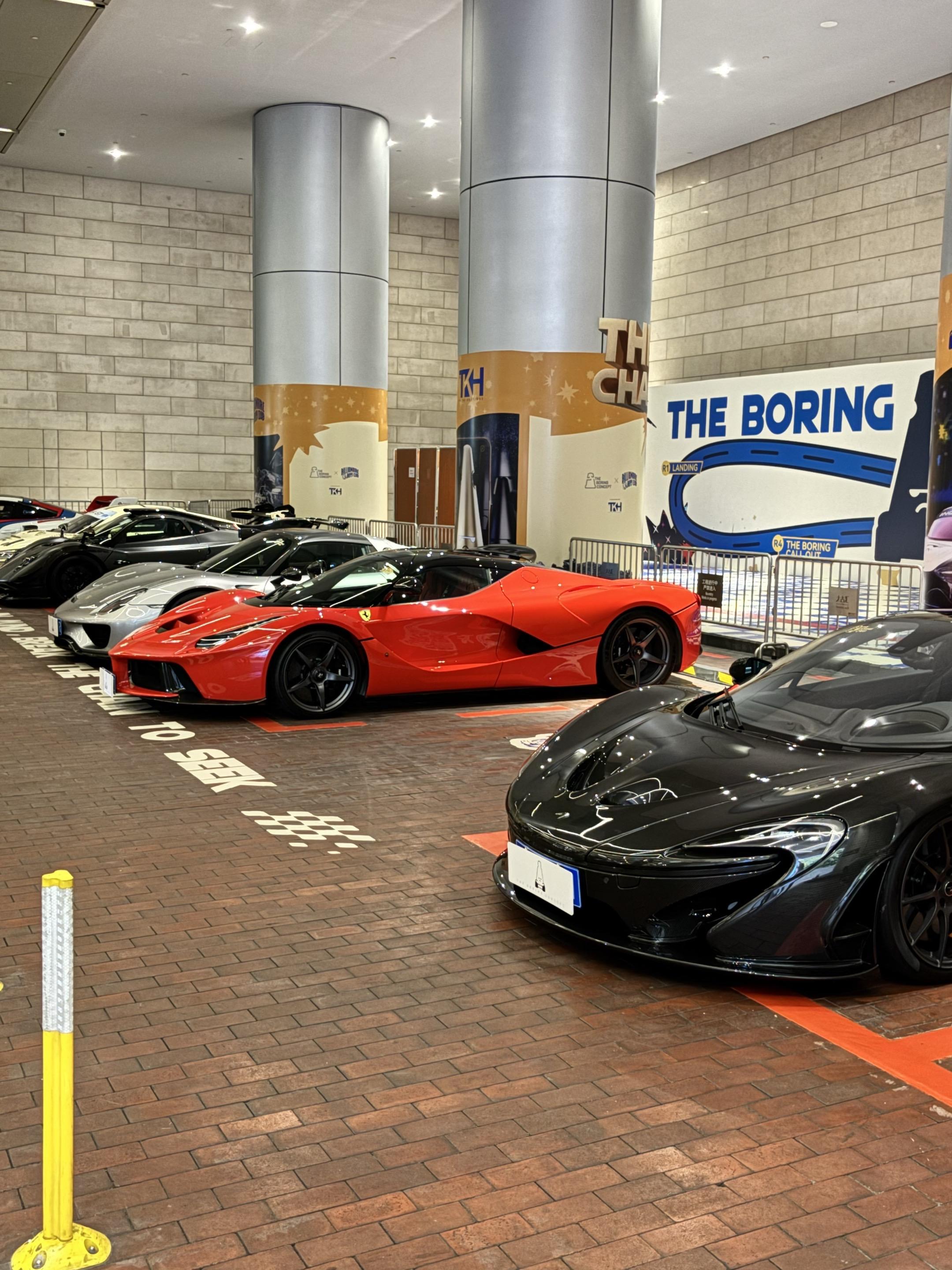 三大神车同框，随便挑一台出来都是颜值巅峰状态！