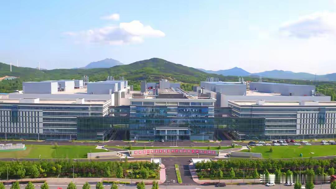 青岛豪掷3000亿制造业“家底”硬刚芯片！北方第一城赌的不是技术，是北方工业命脉