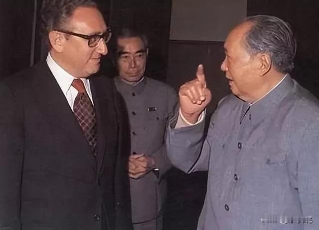 把一个半殖民半封建的国家带到了世界TOP5，在朝鲜和 TOP 十六个国家的联军交