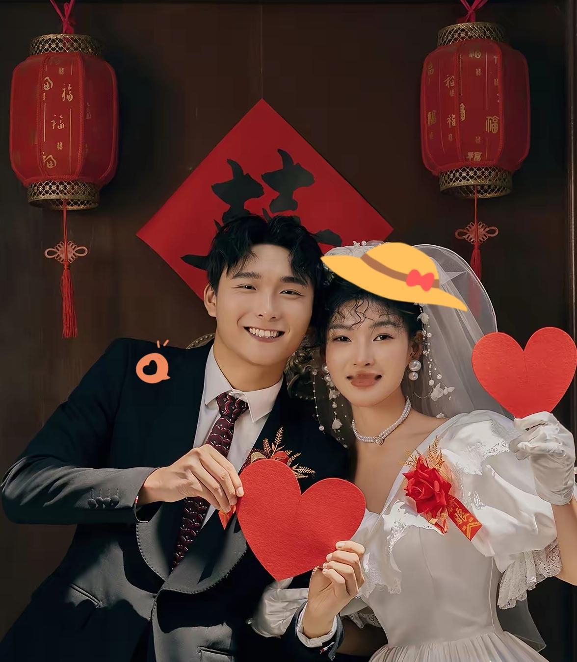 参加了同事孩子的婚宴，直接把我惊呆了！
新郎是大学老师。
新娘是高中老师。
两人