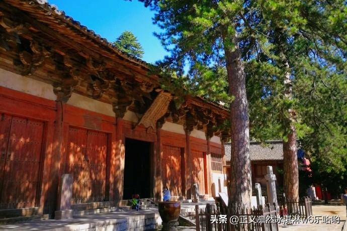 要说中国保存最好的古建筑，那可不少。佛光寺绝对算一个，它在山西五台县佛光山中，始