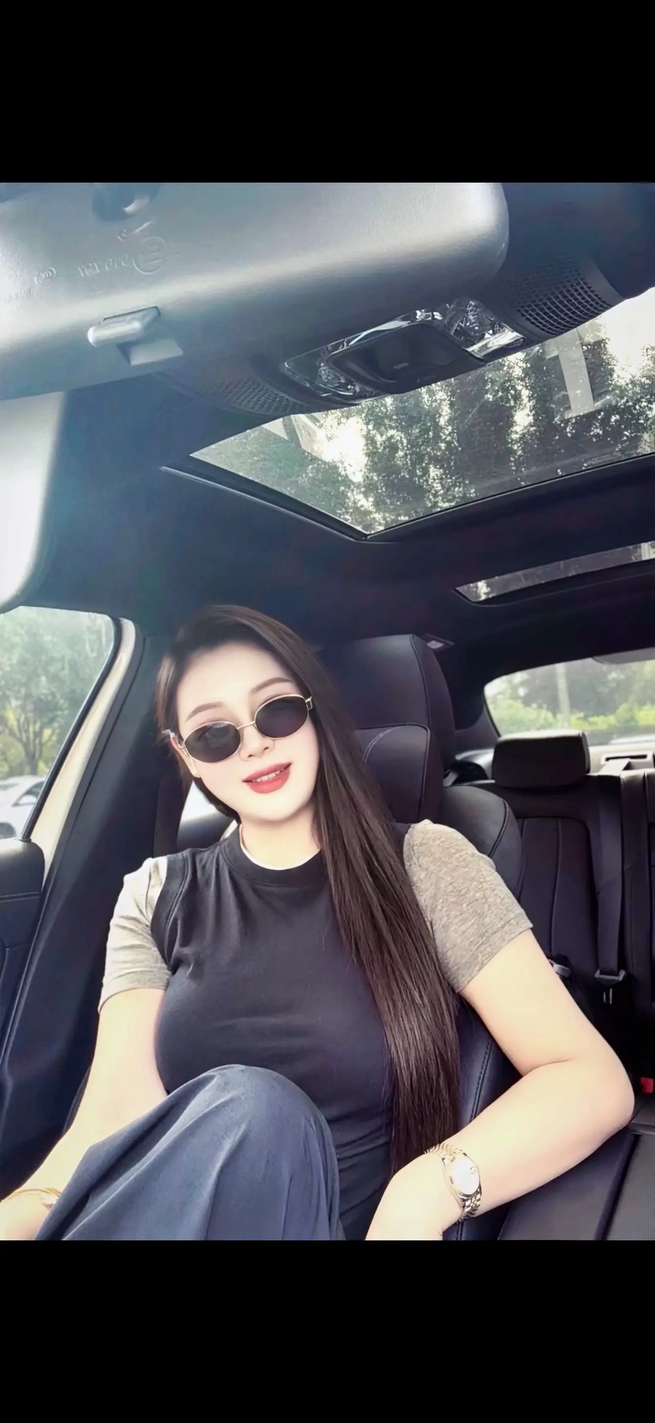 我珍惜一路真心的相逢，感恩命运的温柔，愿余生长相伴，不负这份宿命