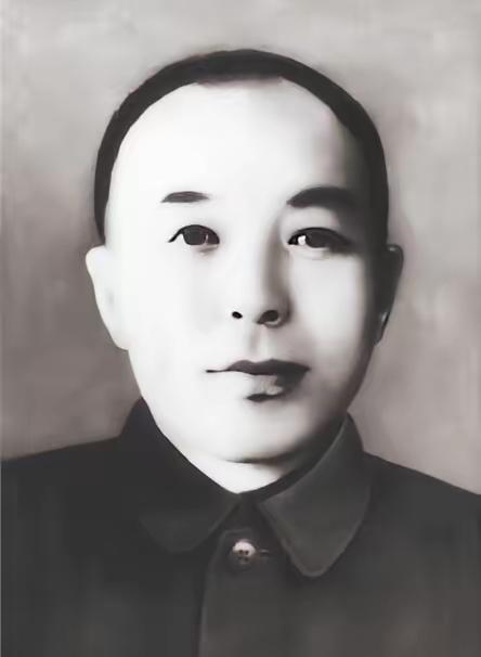 1946 年，抗联将领李兆麟赴年轻女子家做客，喝茶后觉苦涩，警觉道，“这茶不对劲
