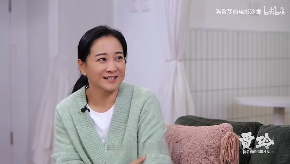 刷到贾玲近期采访真的深有感触，好多网友看到她身形圆润，都替她惋惜，觉得好不容易瘦