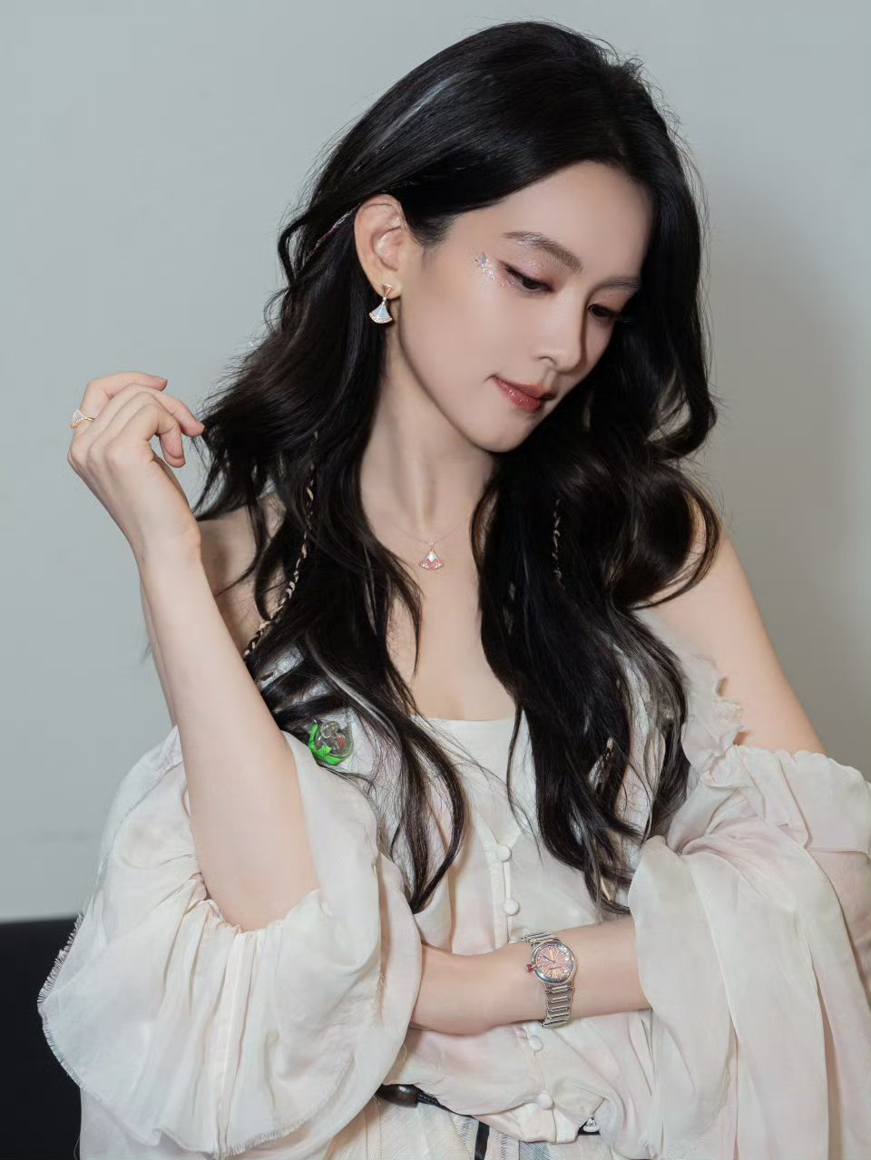 陈昊宇、孟子义、陈都灵 最新七夕大片，这波主打的就是一个气质挂[哆啦A梦花心] 