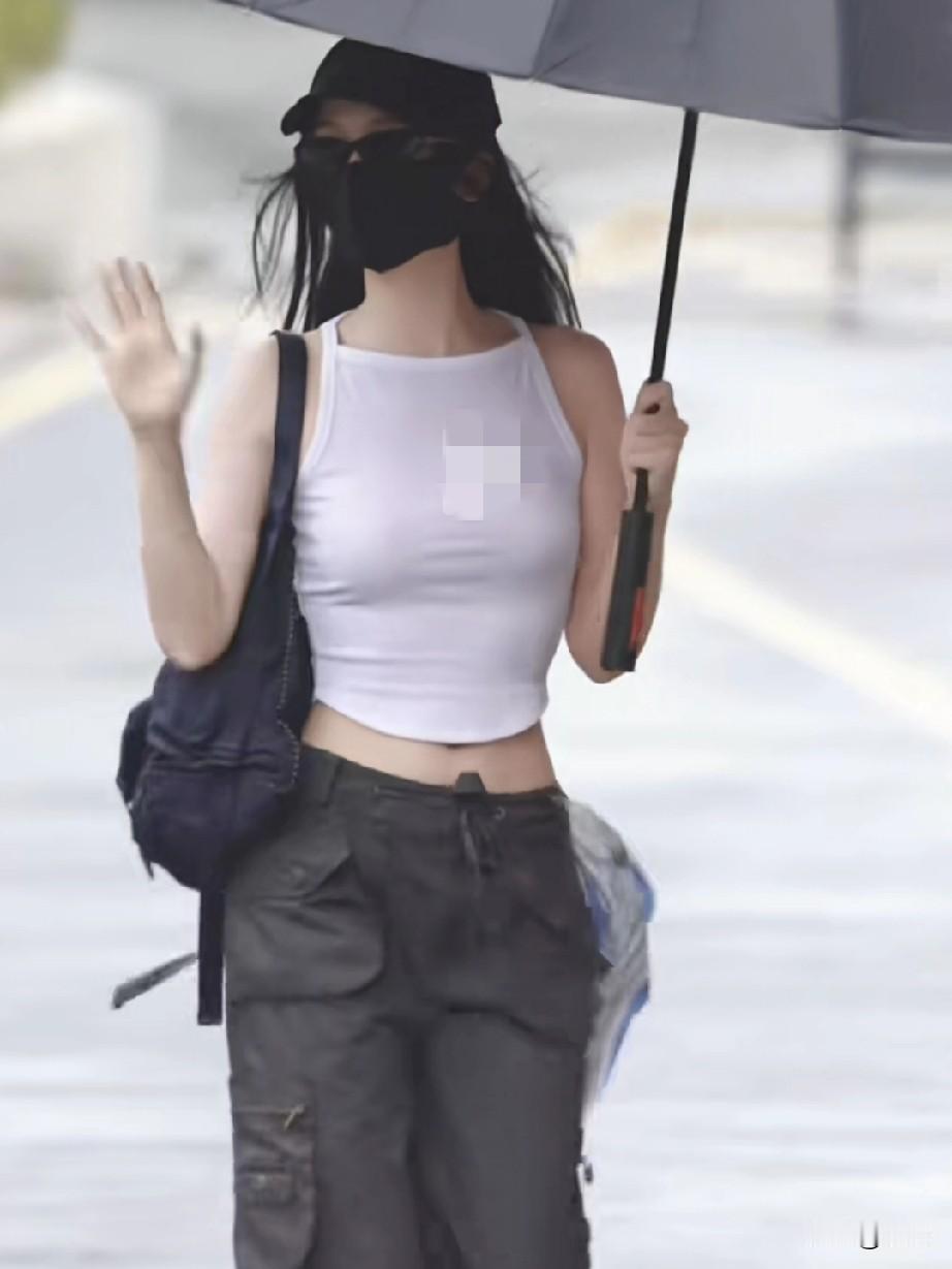 虞书欣挎包