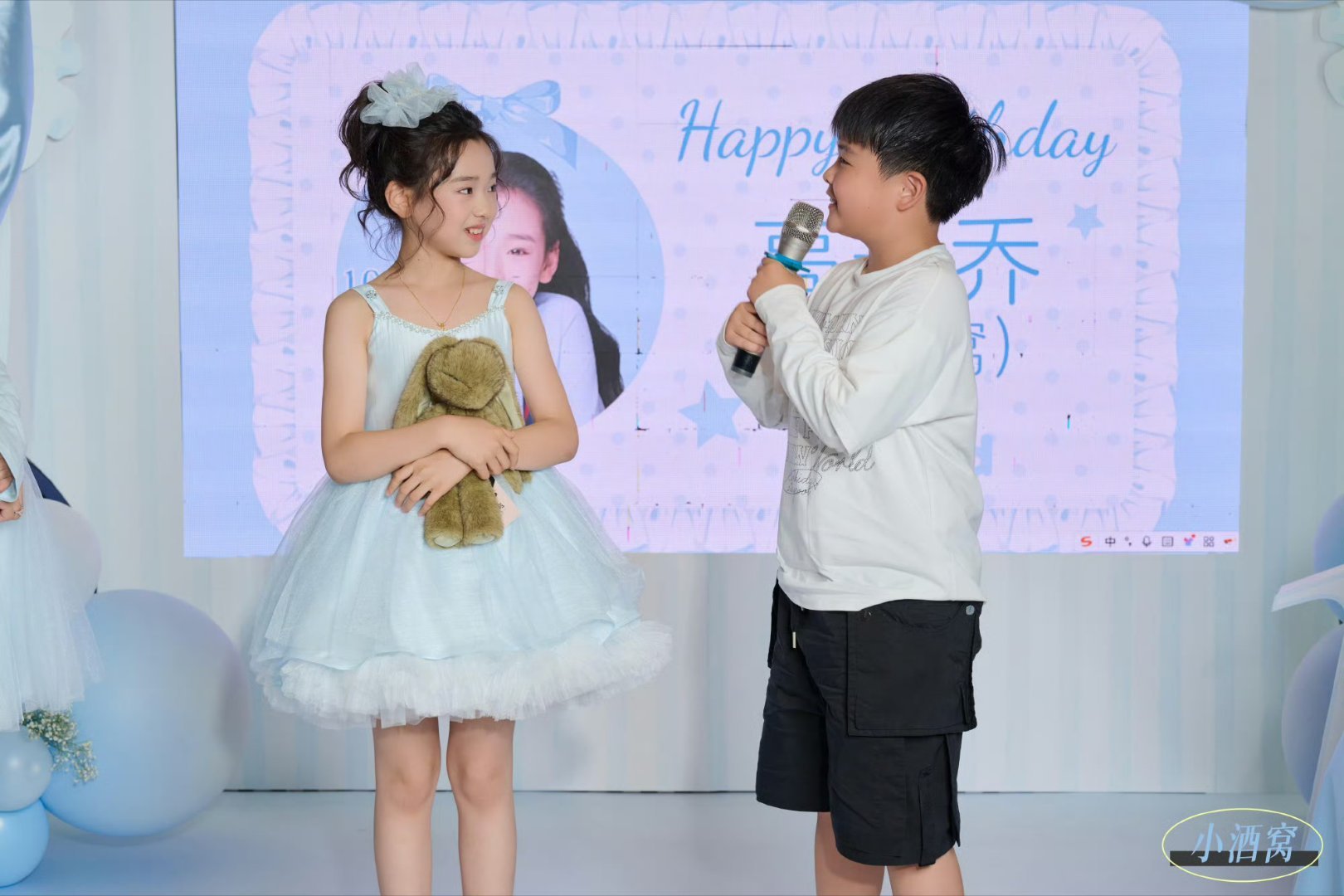 杜华女儿、佟丽娅儿子、贾乃亮女儿、甘薇女儿杜华晒与董璇女儿合照二愣子娱乐