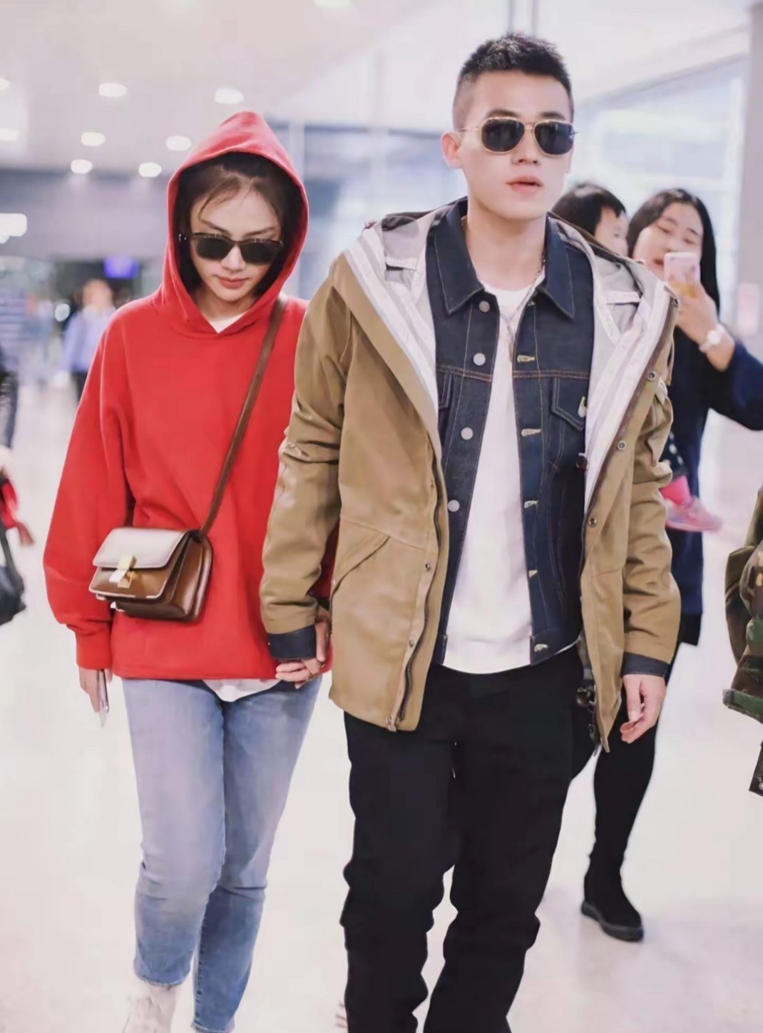 欧豪在看马思纯吗虽然我想说都过去式了，不要搞了好不好，但我还是觉得他们好配[泪]