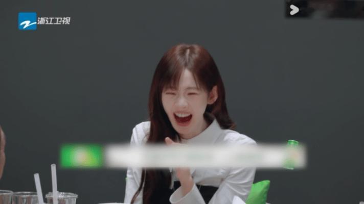张艺凡你怎么不拦着潘玮柏百厨大战源自电影里的潮汕味道魅力十足，成功勾起潘玮柏的食