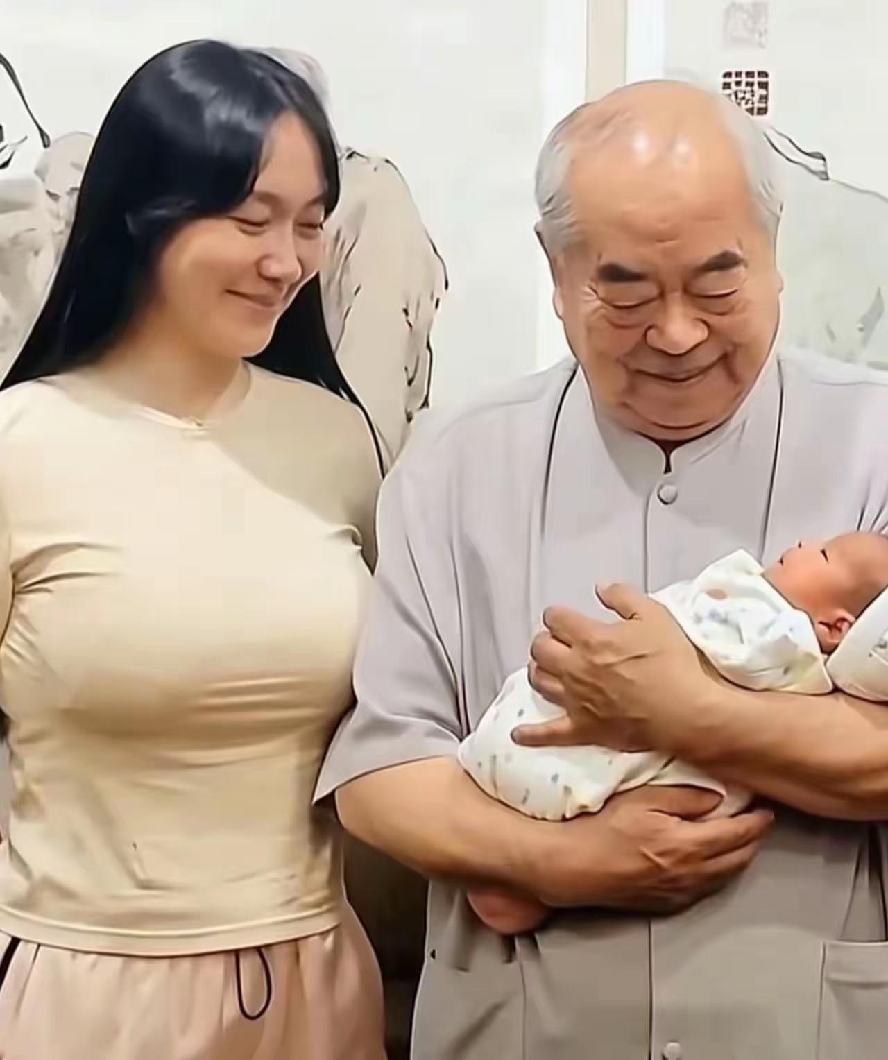 徐萌的选择之道，堪称教科书！择大势风口，弃红海内卷；选贵人圈层，舍单打独斗！她印