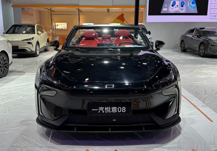 一汽悦意08竟然还有敞篷版？属实是没想到，你们觉得怎么样~2026成都车展
