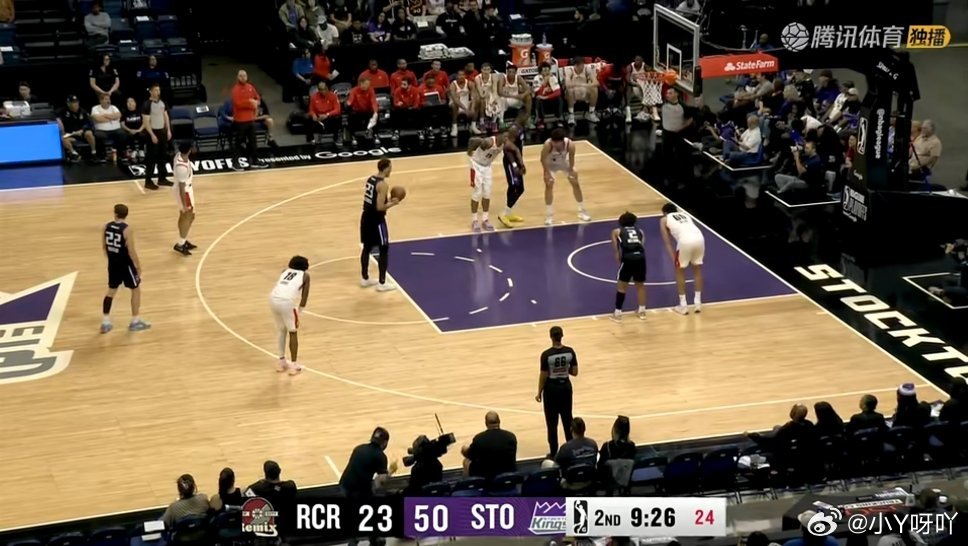 我的妈呀被卫冕冠军锤爆了 