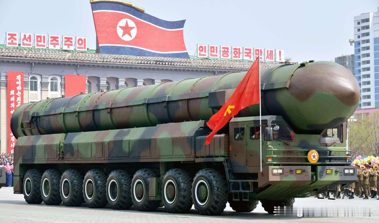 朝鲜阅兵亮出“最强核武”：美国敢打萨达姆，为何对朝鲜慎之又慎？

朝鲜劳动党成立