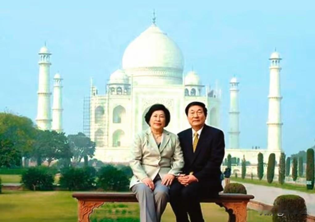 福寿双全，国之梁才，廉洁奉公，为国为民所忧，今逝去，国之内外，悼念反响，致敬，哀