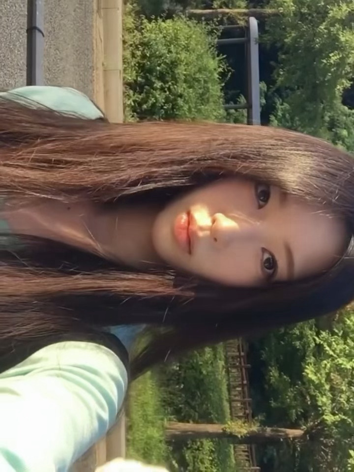 金秀润 ins更新 