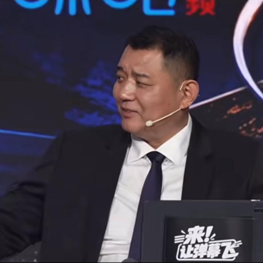 巩晓彬金句频出！昨天广东主场96-78击败广厦 ，这场比赛巩晓彬与杨毅、杨健一起
