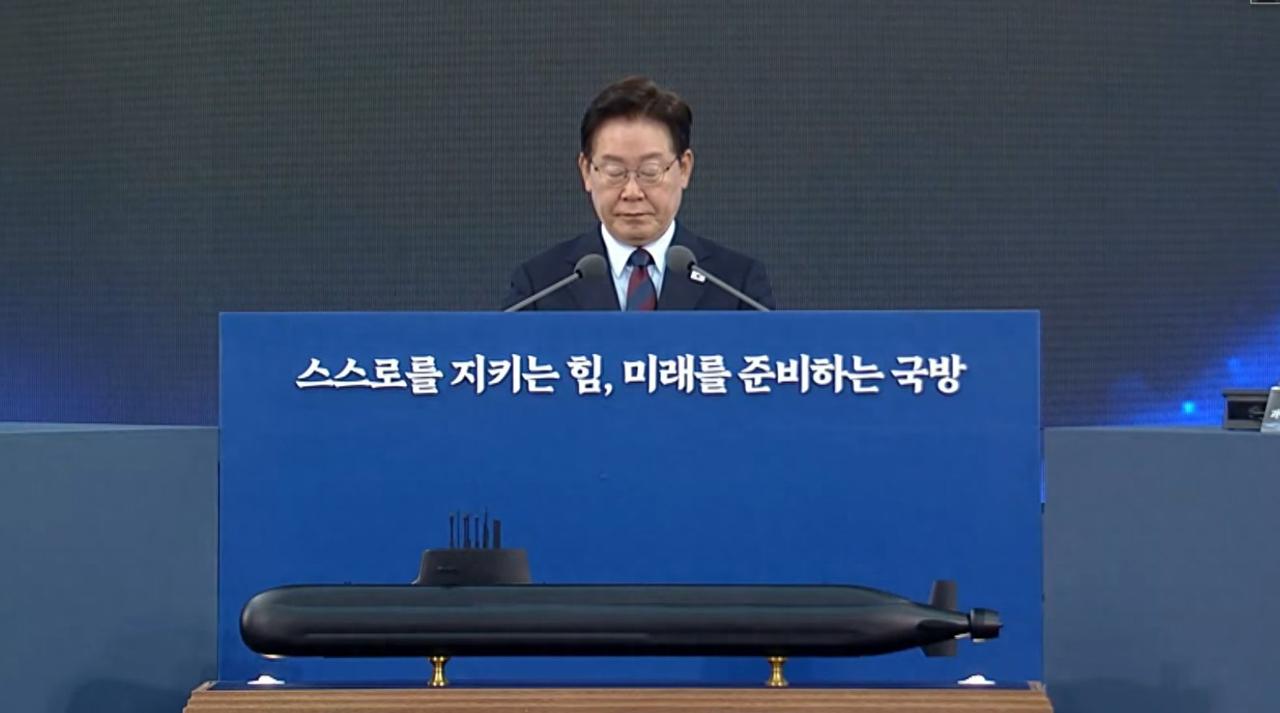 10 月 2 日，韩国统一部长官郑东泳对外表态，希望和朝鲜展开面对面沟通，协商军